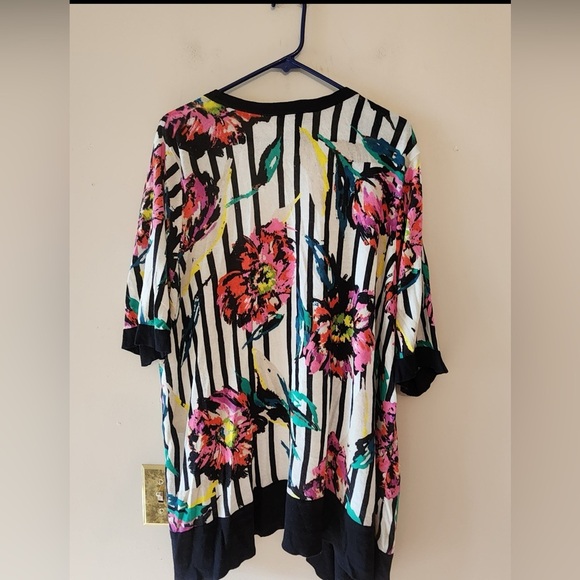 Lane Bryant cardigan floral pattern bright size 18/20 - Picture 2 of 4